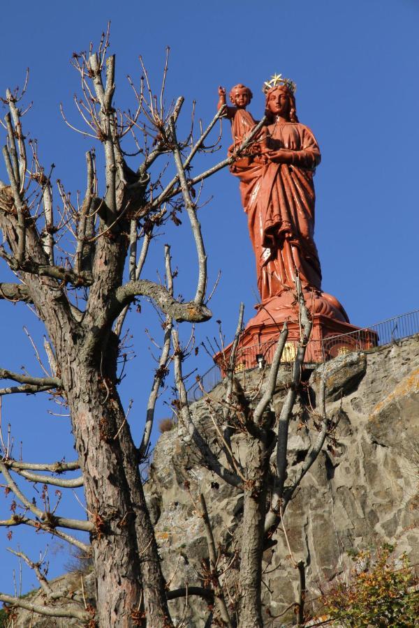 Au Bon Gre D'Hugoline Panzió Blanzac  Kültér fotó